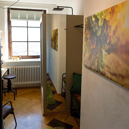 Zum Burggraf 3* Neuleiningen