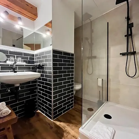 Zum Burggraf Szálloda Neuleiningen