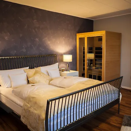 Zum Burggraf Szálloda 3*