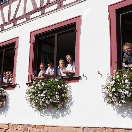 Zum Burggraf Szálloda Neuleiningen