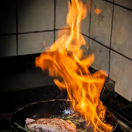 Zum Burggraf Szálloda