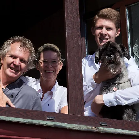 Zum Burggraf Szálloda 3*