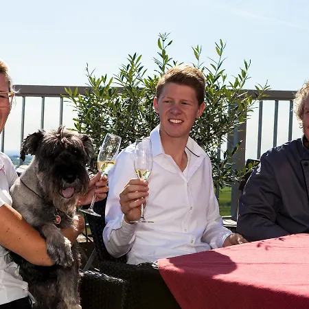 Zum Burggraf Szálloda Neuleiningen