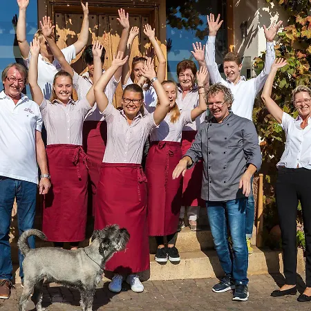 Zum Burggraf 호텔 뉴라이닝언