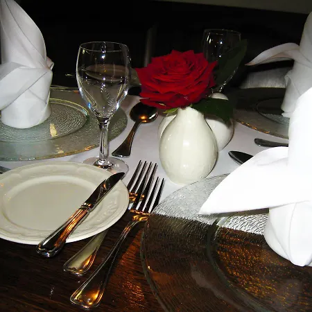 Hotel Restaurant Zum Burggraf 3*
