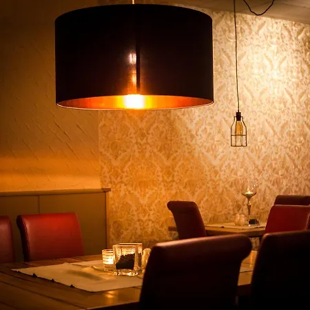 호텔 Zum Burggraf 3*