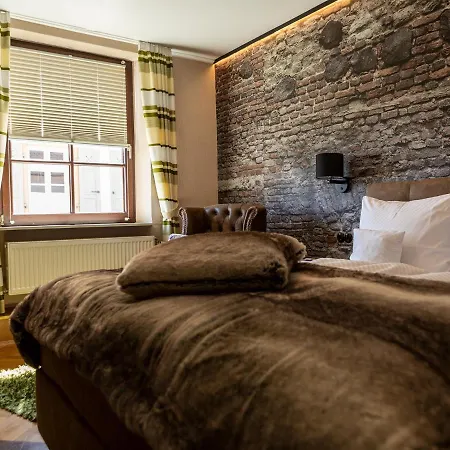 Zum Burggraf Szálloda 3*