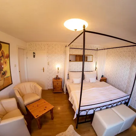 Zum Burggraf Szálloda