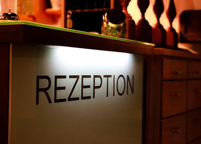 Hotel Restaurant Zum Burggraf 3*